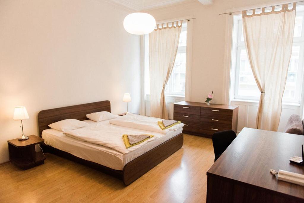 Lion Apartments In Historical Center, Bratislava Old Town Extérieur photo