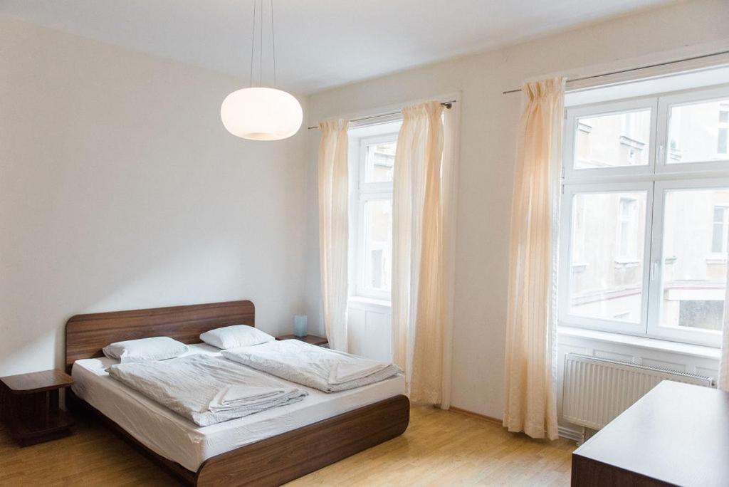Lion Apartments In Historical Center, Bratislava Old Town Extérieur photo